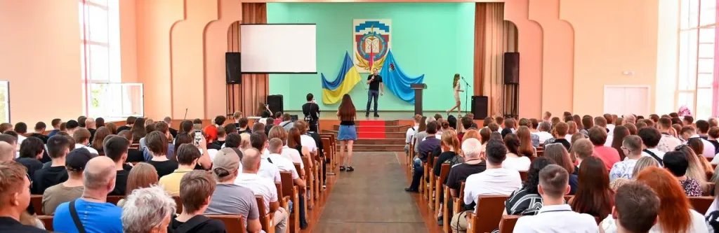 Мер Кам’янського привітав викладачів і студентів ДДТУ з початком навчального року