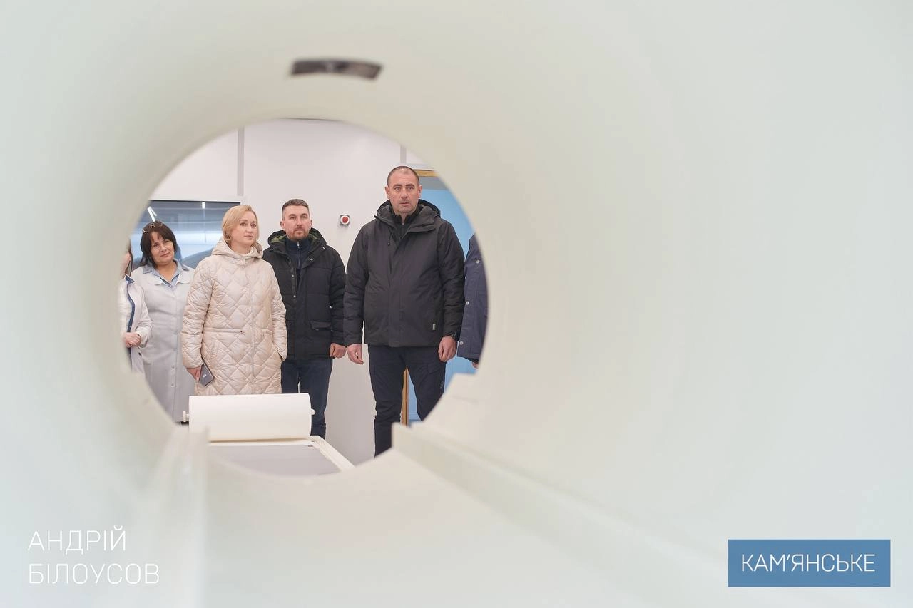 У міській лікарні Кам’янського відкрили сучасний МРТ-кабінет