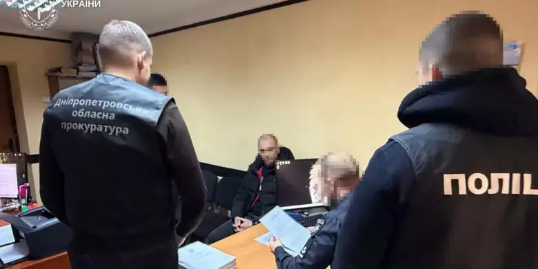 У Дніпрі викрито схему розкрадання коштів на відновлення житла після обстрілів