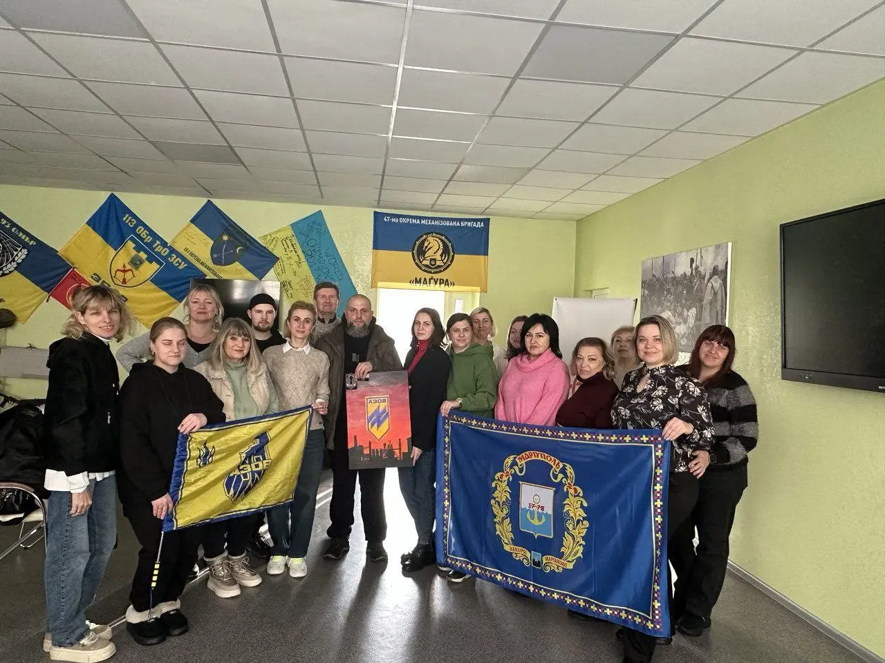 Маріупольські родини передали подяку ветеранському простору Кам’янського