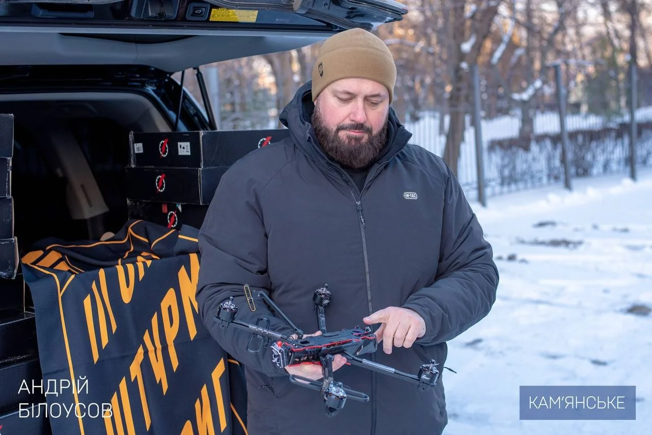 Кам’янська міська рада передала 3-й штурмовій бригаді нову партію FPV-дронів