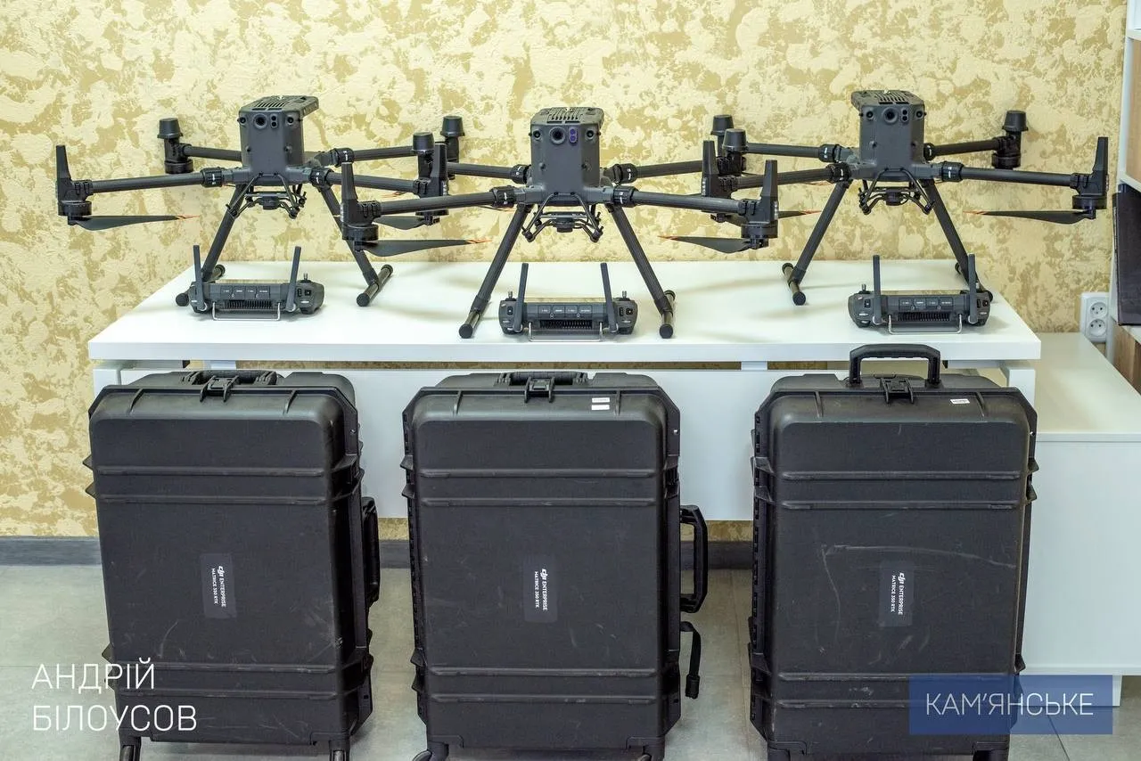 Кам’янська міська рада передала дрони бійцям 413-го полку «Рейд»