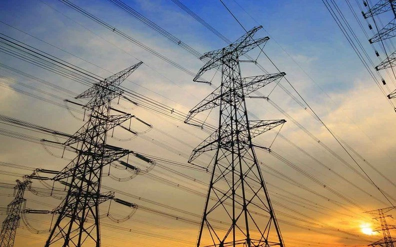 Кам’янське без світла: наслідки ворожої атаки на енергетичну інфраструктуру