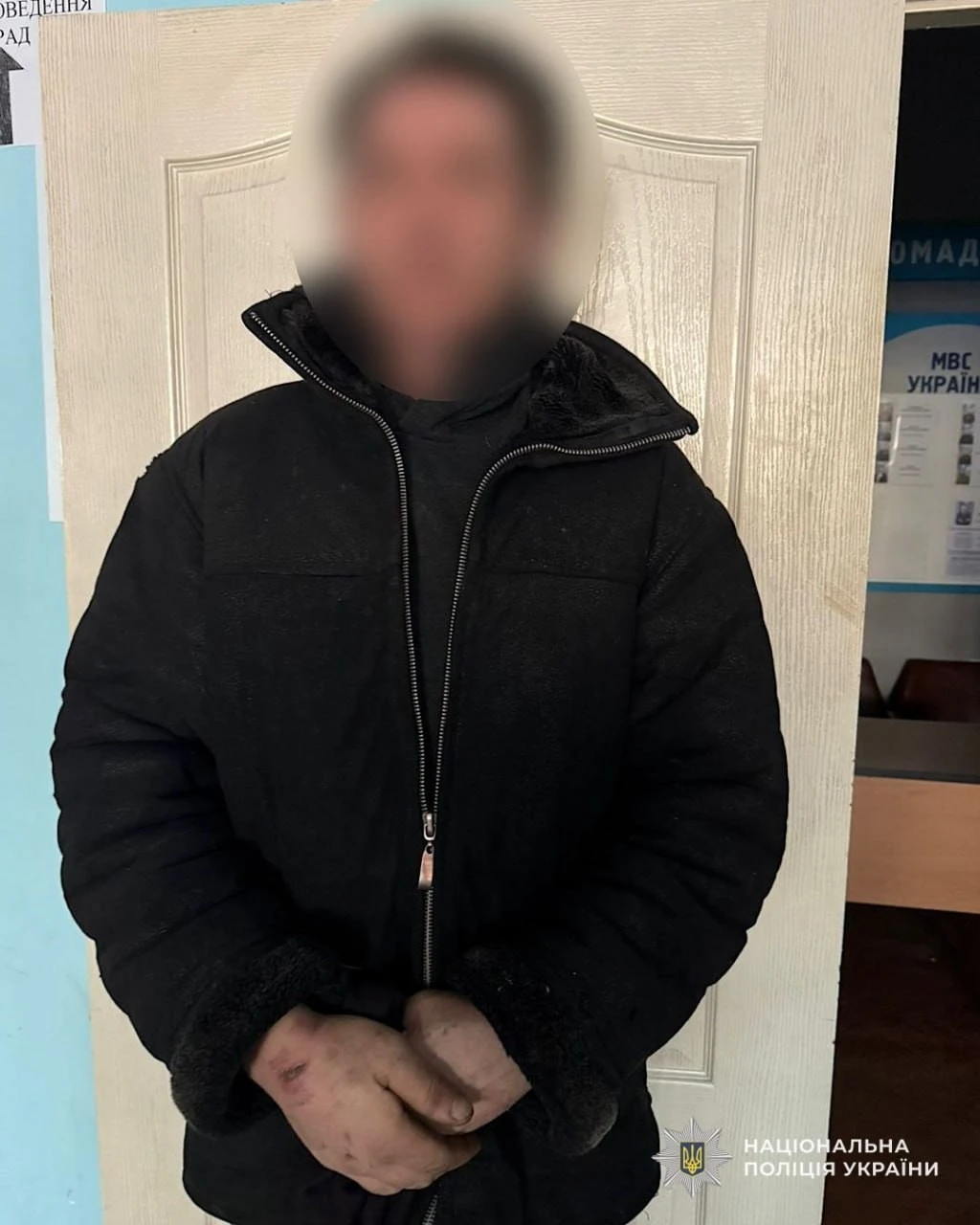 >Нічні напади у Царичанці: чоловіка з судимістю підозрюють у грабежі та повторній крадіжці