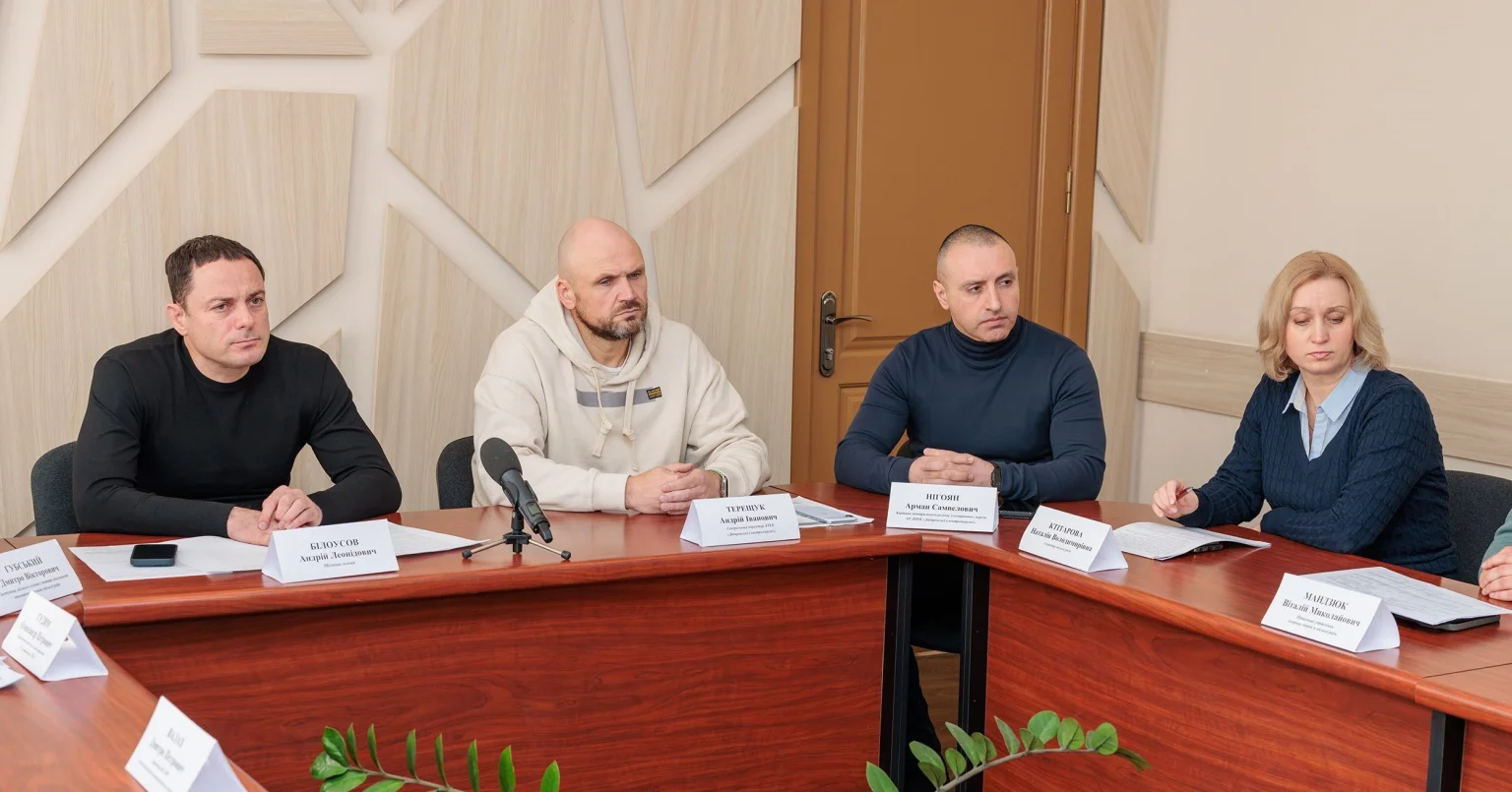 Енергетичний тупик чи тимчасові труднощі: відверта розмова головного енергетика області з кам’янчанами