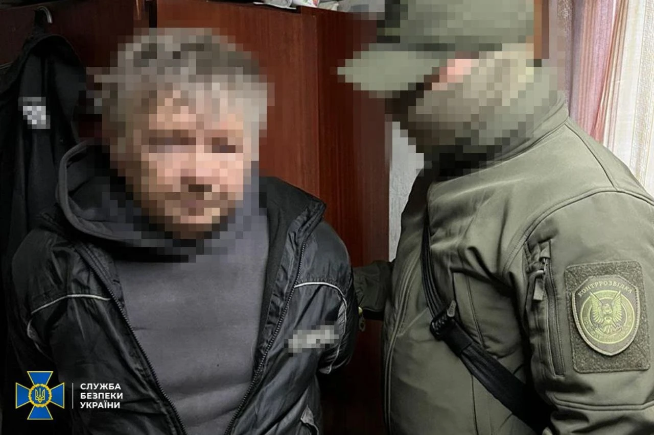 Сімейний підряд на службі у ворога: у Дніпрі викрили батька та сина, які полювали на виробництва БпЛА