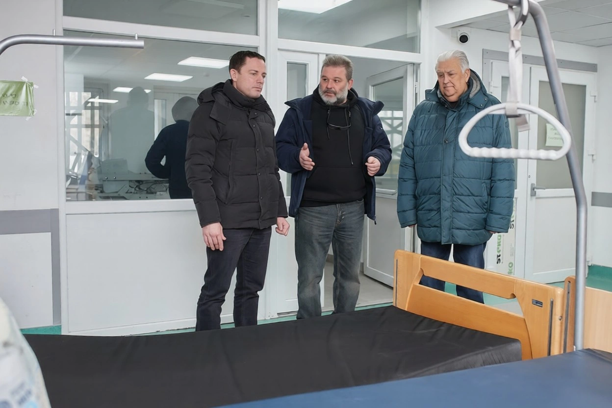 Модернізація та підтримка: лікарня швидкої допомоги Кам’янського отримала велику партію обладнання