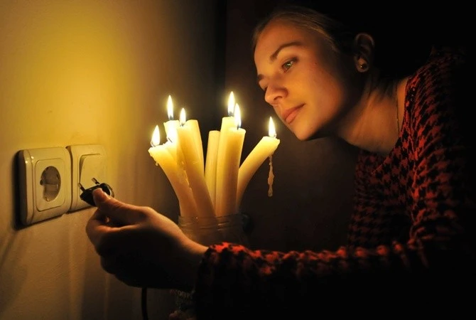 Планові відключення світла у Кам’янському: список адрес на 24 березня