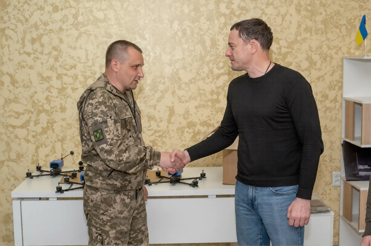 Підкріплення для зенітників: Кам’янське відправило дрони на передову