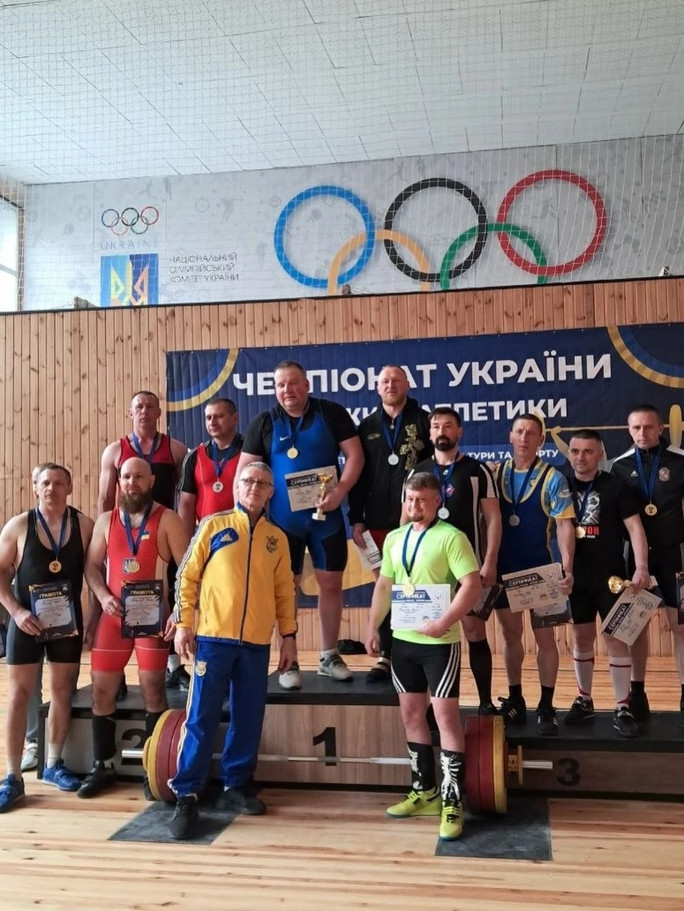 Важкоатлети з Кам’янського підкорили Луцьк та здобули квитки до Греці