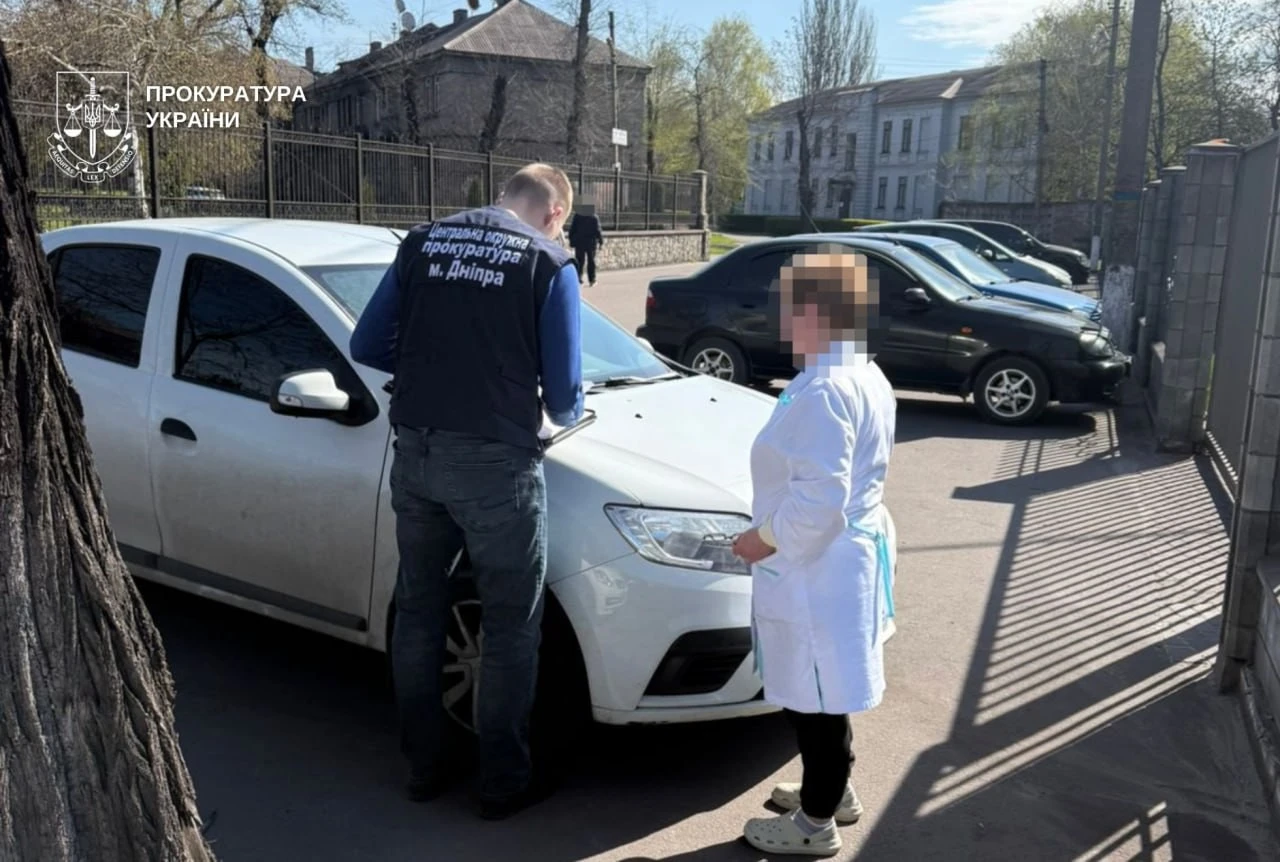 Пів мільйона на «мертвих душ»: у лікарні Дніпра викрили масштабну махінацію