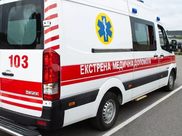 У Дніпрі відмова в госпіталізації ледь не коштувала парамедику життя