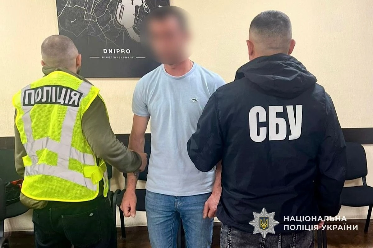 У Дніпрі поліція затримала підозрюваного у зухвалому підпалі автівки