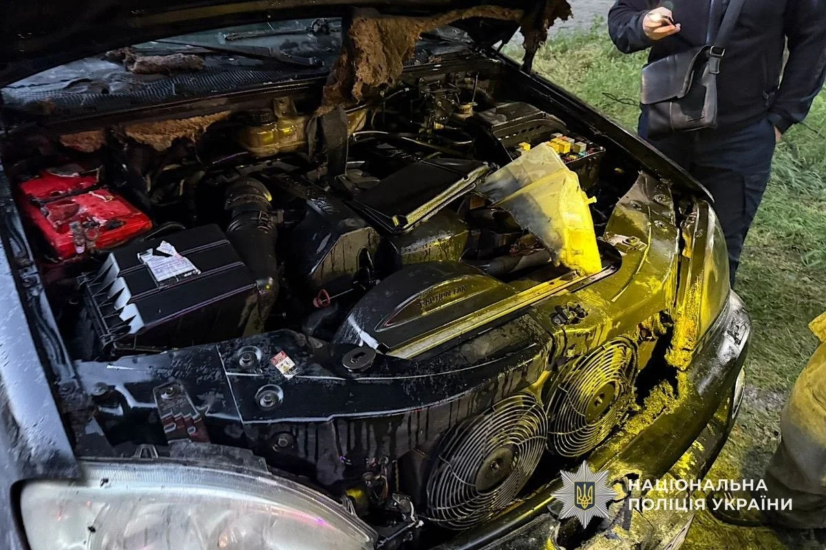 У Дніпрі поліція затримала підозрюваного у зухвалому підпалі автівки