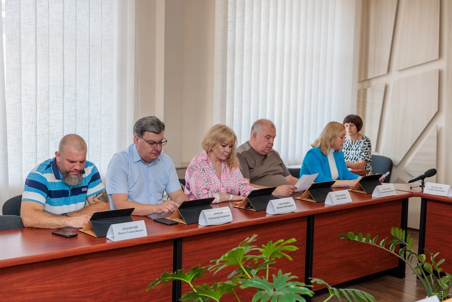 У Кам’янському виконком виділив кошти армії та розподілив житло для переселенців