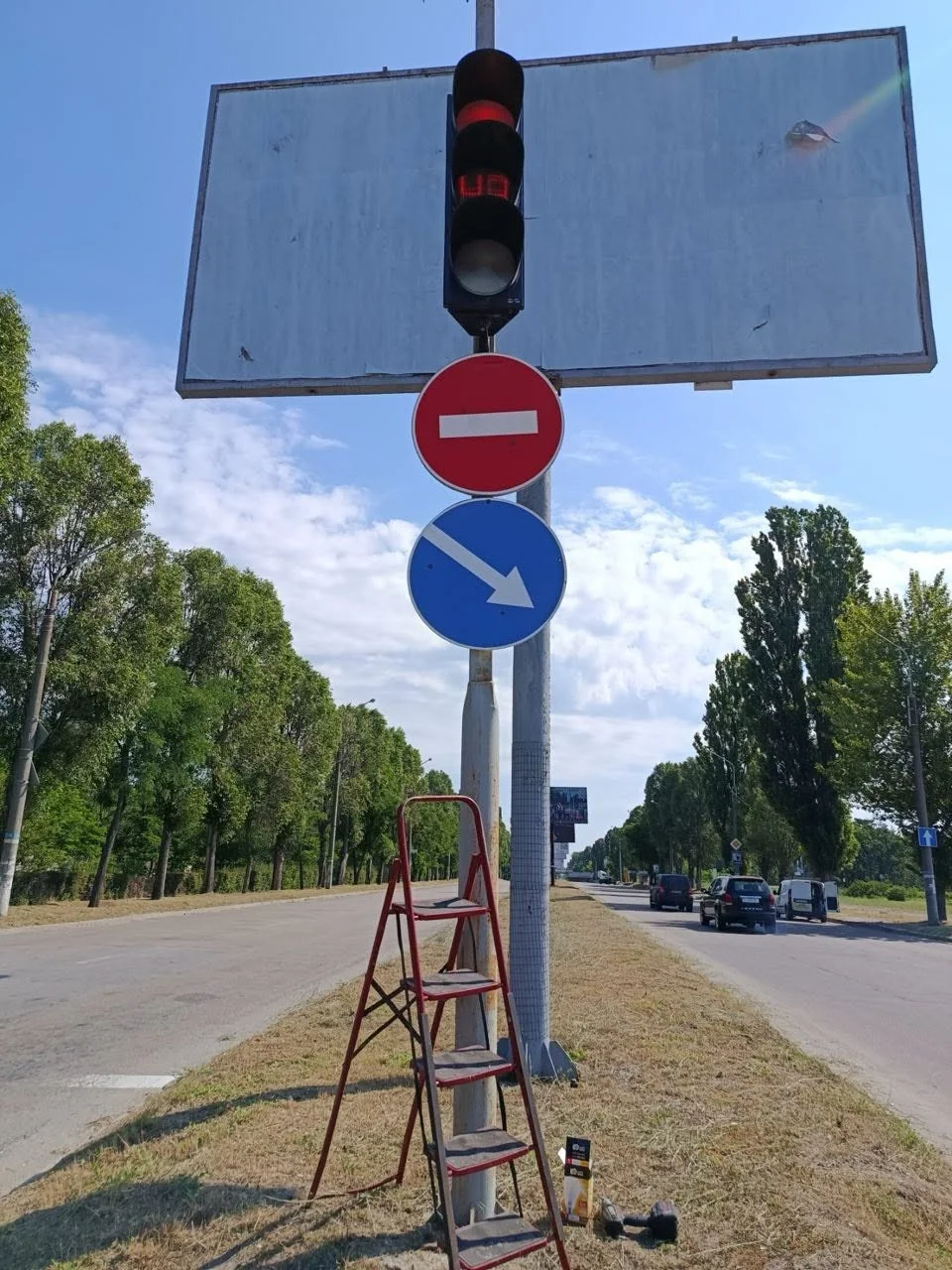 Безпека в деталях: на вулицях Кам’янського масштабно оновлюють дорожню інфраструктуру