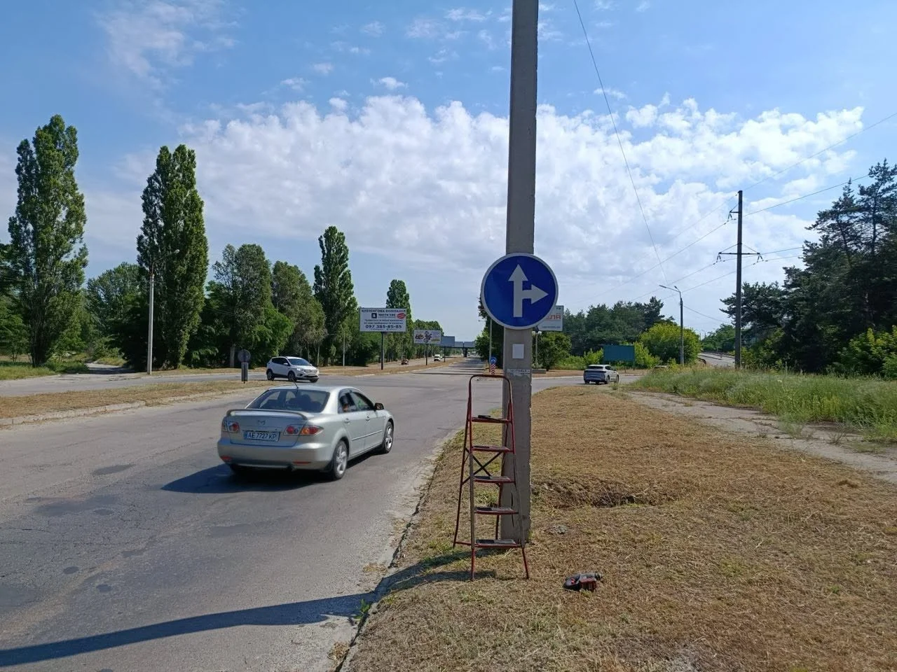 Безпека в деталях: на вулицях Кам’янського масштабно оновлюють дорожню інфраструктуру