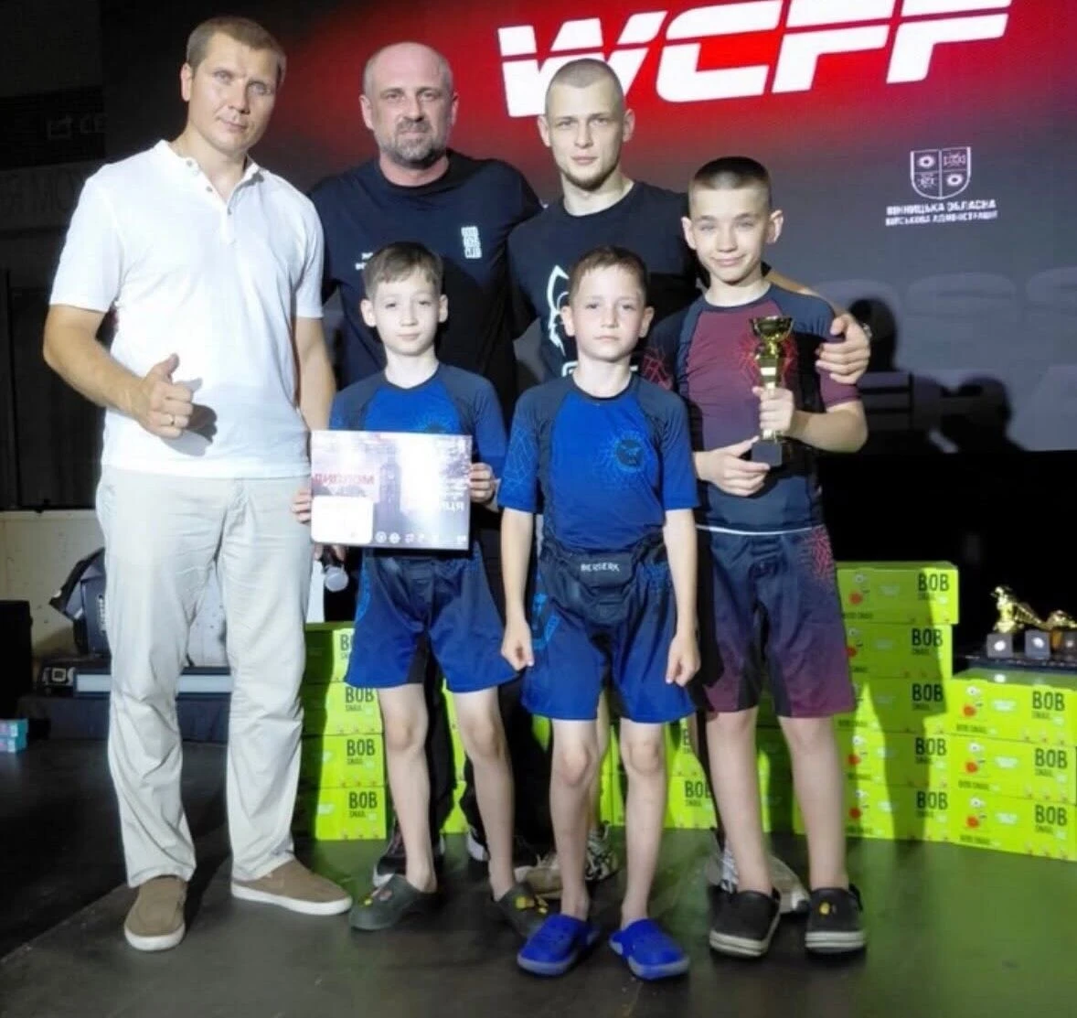 >Медальний тріумф у Вінниці: бійці з Кам’янського підкорили всеукраїнські змагання з козацького двобою