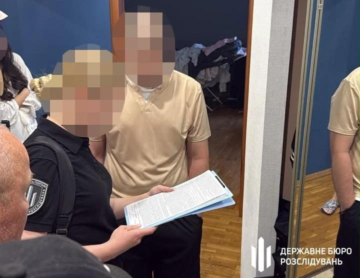 Призовник опинився у ЗСУ після купівлі фальшивого статусу депортованого іноземця за 10 тисяч доларів